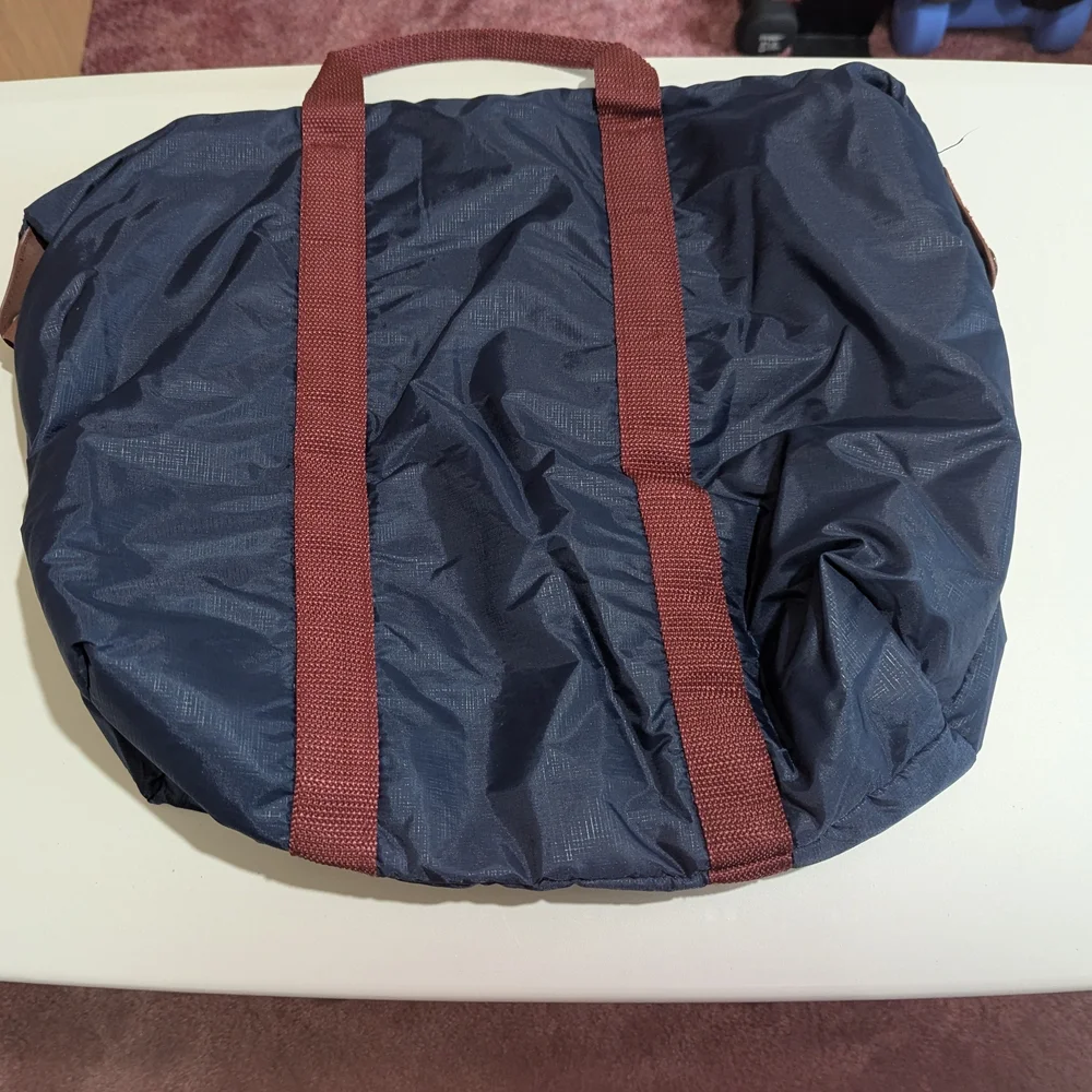 Pierre Cardin Nylon Duffel Bag Navy Red Straps Weekender Travel Gym Lightweight